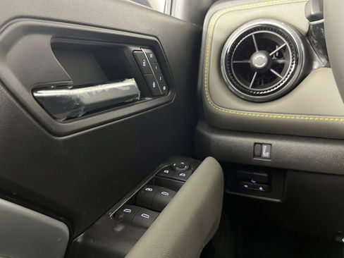 New 2026 Chevrolet Colorado ZR2 w/ Technology Package AWD/4WD image 19