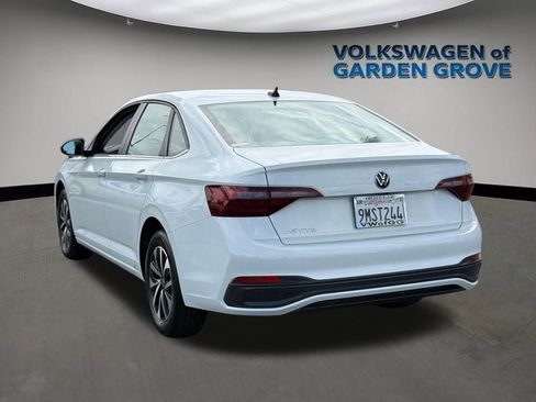 Used 2024 Volkswagen Jetta S FWD image 5