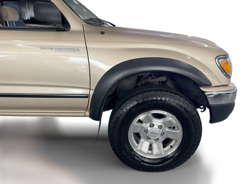 Used 2003 Toyota Tacoma PreRunner image 12