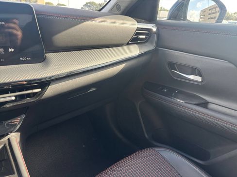 Used 2026 Nissan Kicks SR AWD/4WD image 34