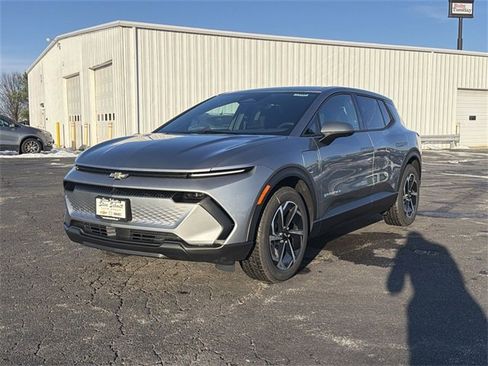New 2026 Chevrolet Equinox EV LT image 1