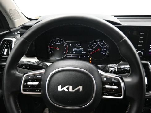Used 2023 Kia Sorento S w/ Panoramic Sunroof Package FWD image 13