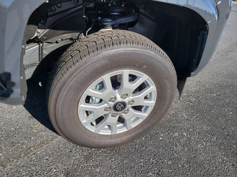 Certified 2025 Toyota Tacoma SR5 image 10