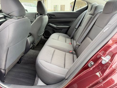 Used 2025 Nissan Altima 2.5 SV FWD image 27
