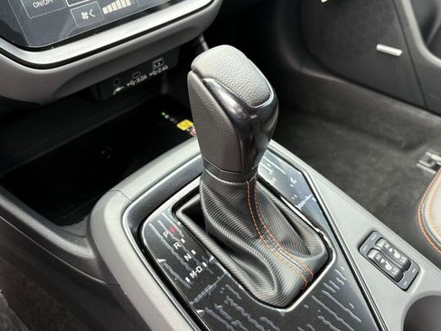 New 2025 Subaru Crosstrek 2.5i Limited w/ Crosstrek Mirror Package image 12