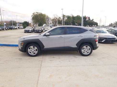 New 2026 Hyundai Kona SE image 4