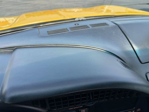 Used 1992 Chevrolet Corvette Coupe RWD image 45