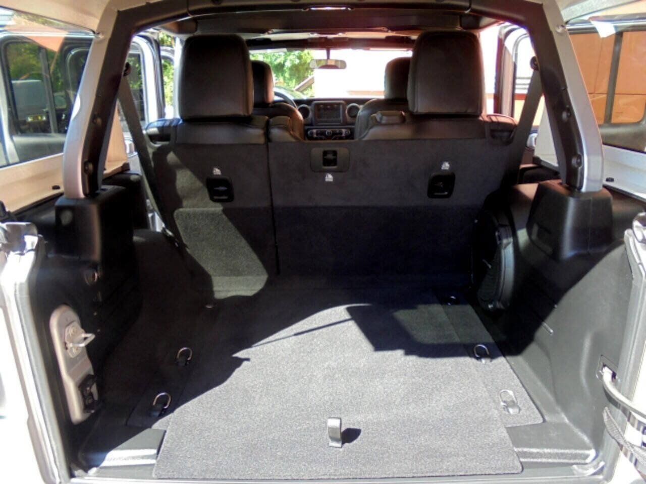 Used 2020 Jeep Wrangler Unlimited Sport AWD/4WD image 30