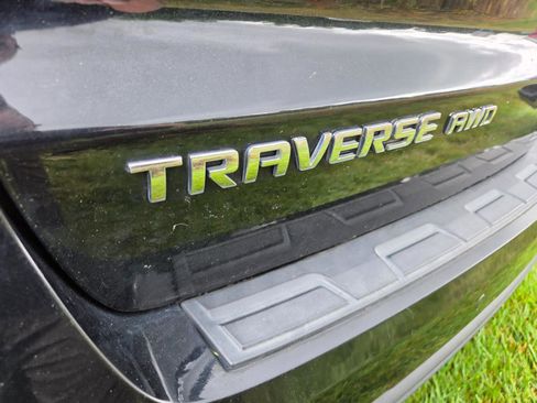 Used 2017 Chevrolet Traverse LT AWD/4WD image 9