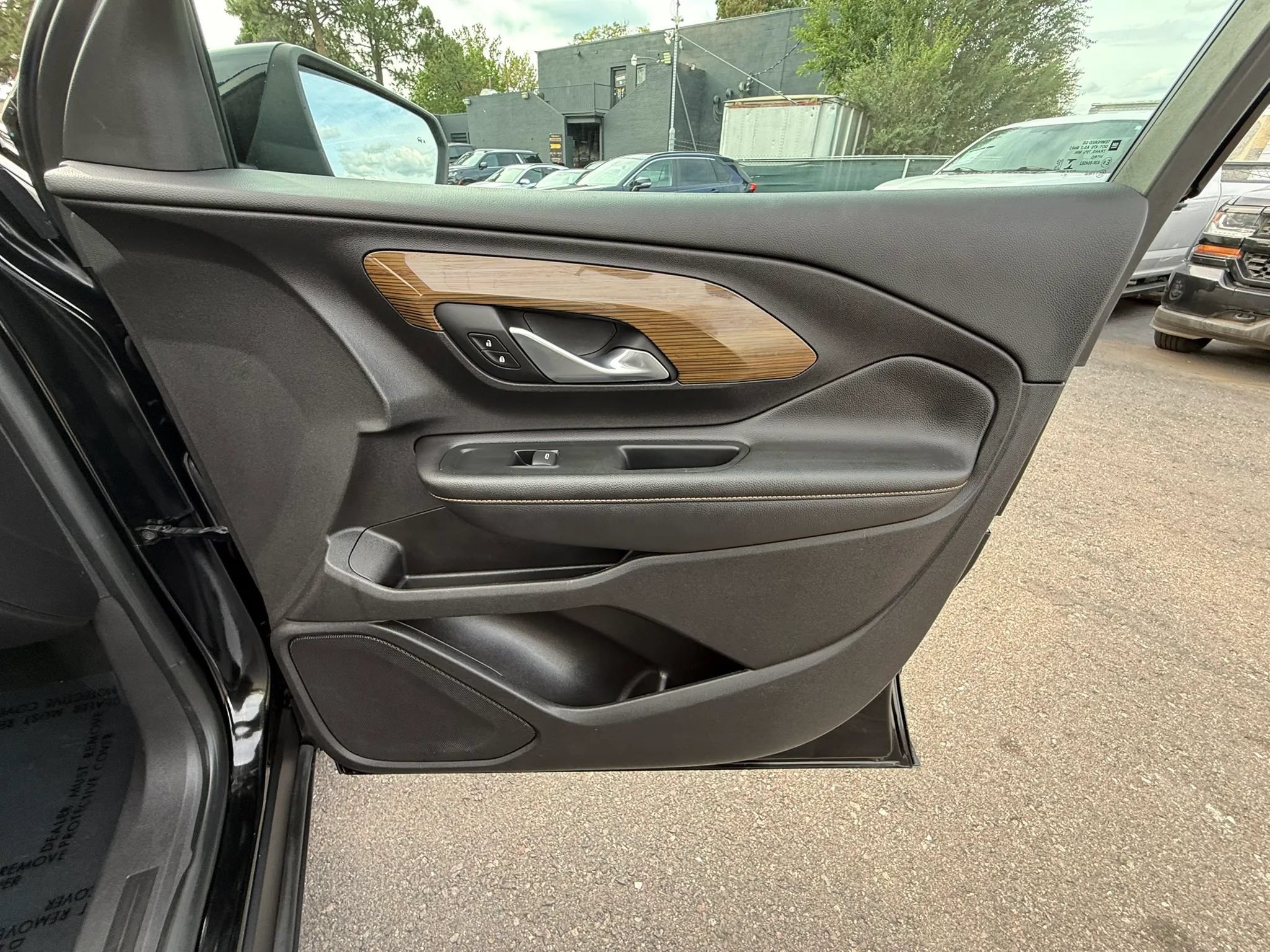 Used 2018 GMC Terrain SLE w/ Driver Convenience Package AWD/4WD image 27