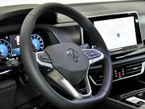 New 2026 Volkswagen Atlas Cross Sport SEL Premium R-Line AWD/4WD image 11