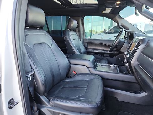 Used 2019 Ford Expedition Limited w/ Equipment Group 301A image 15