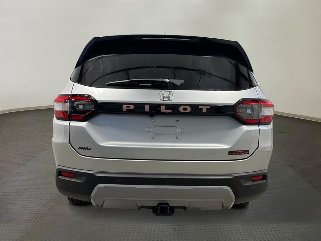 New 2026 Honda Pilot TrailSport image 4