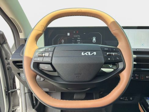 New 2026 Kia EV6 Wind RWD image 25