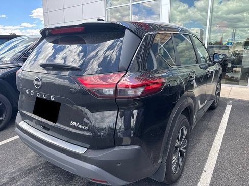 Certified 2023 Nissan Rogue SV w/ SV Premium B Package AWD/4WD image 4