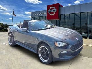 Used 2018 FIAT 124 Spider Classica w/ Technology Group video 1