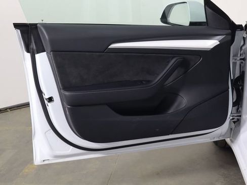 Used 2023 Tesla Model 3 Standard Range RWD image 16