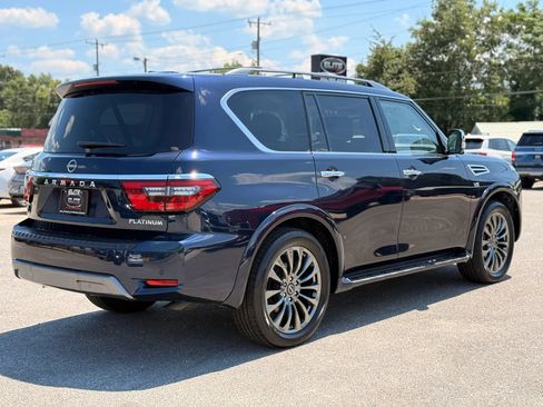 Used 2022 Nissan Armada Platinum w/ Captain's Chairs Package RWD image 9