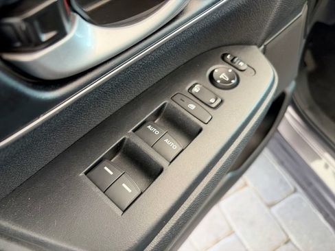 Used 2020 Honda CR-V EX image 12