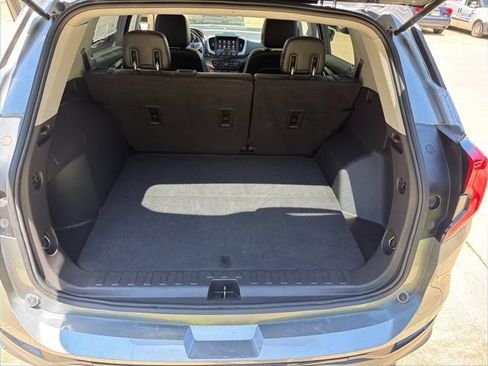 Used 2020 GMC Terrain SLT w/ Elevation Edition FWD image 22