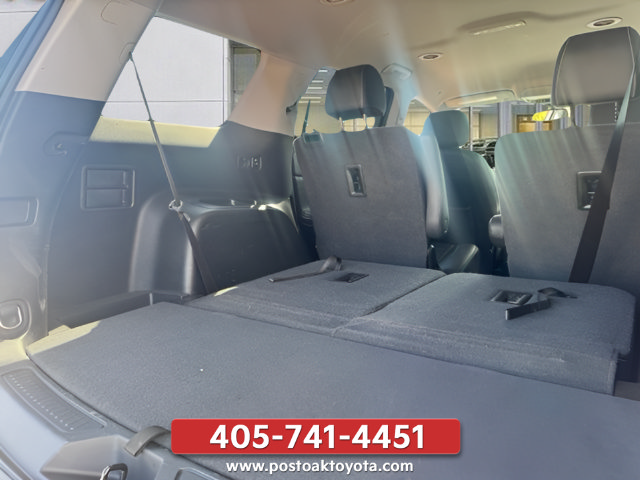 Used 2021 GMC Acadia SLT FWD image 11
