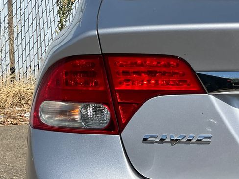 Used 2011 Honda Civic LX image 23