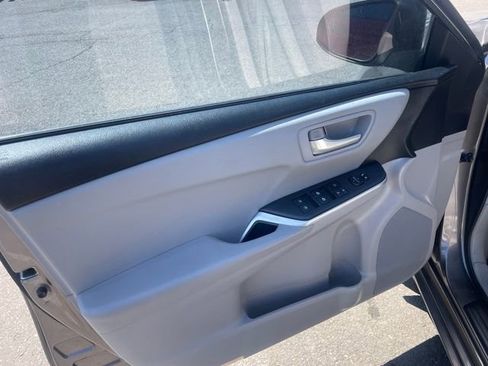 Used 2015 Toyota Camry LE FWD image 25