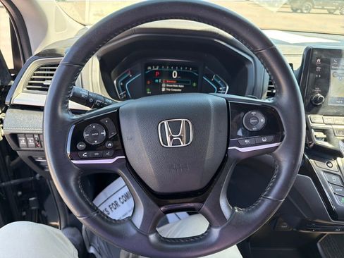 Used 2023 Honda Odyssey Touring image 18