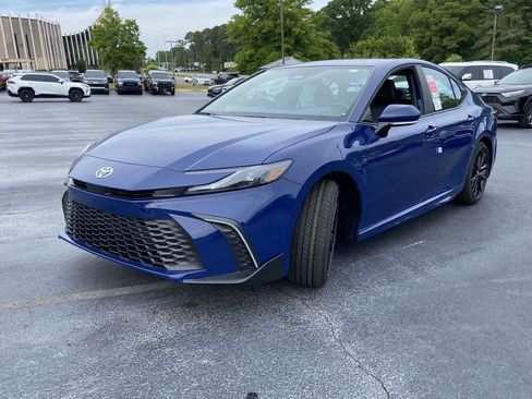 New 2026 Toyota Camry SE FWD image 7