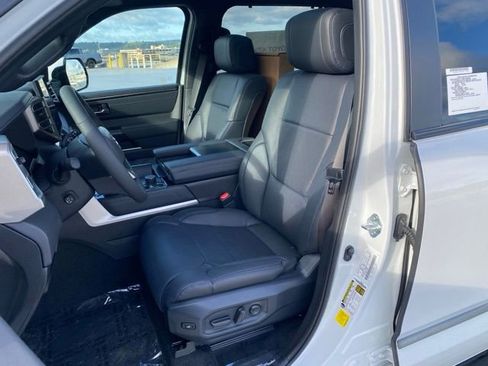 New 2026 Toyota Sequoia Platinum AWD/4WD image 19