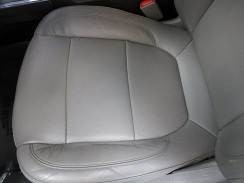 Used 2020 Chevrolet Silverado 1500 LTZ w/ LTZ Convenience Package image 14