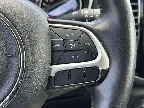 Used 2018 Jeep Compass Limited AWD/4WD image 20