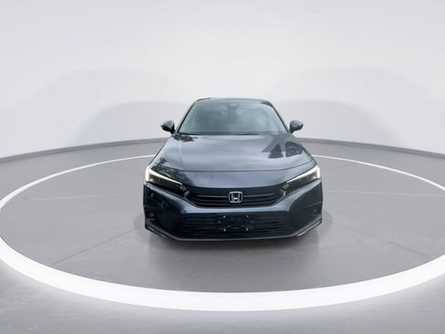 Used 2024 Honda Civic Touring image 3