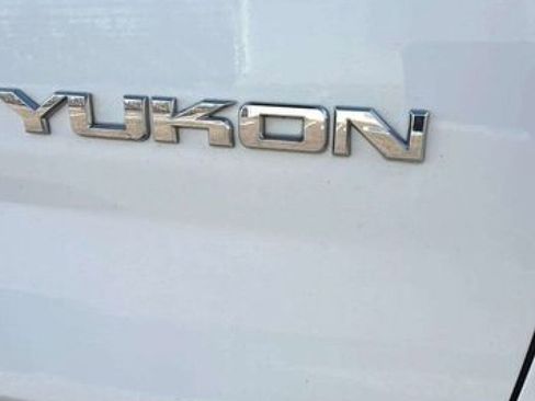 Used 2017 GMC Yukon SLE w/ SLE Value Package image 20