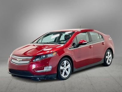 Used 2013 Chevrolet Volt w/ Enhanced Safety Package 2