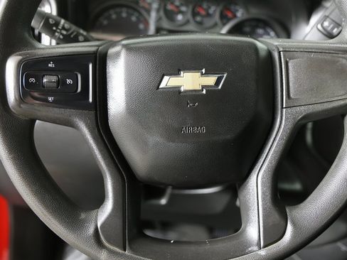 Used 2020 Chevrolet Silverado 2500 Custom w/ Custom Value Package image 13