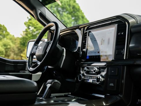 Used 2024 Ford F150 Lariat w/ Equipment Group 502A High image 50