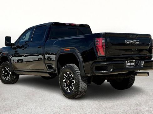 Used 2024 GMC Sierra 2500 AT4X image 16
