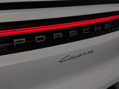 Certified 2026 Porsche Cayenne Coupe AWD/4WD image 39