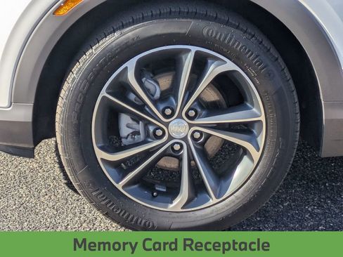 Used 2022 Buick Encore GX Essence w/ Advanced Technology Package image 12