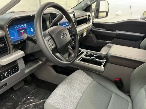 New 2026 Ford F250 XLT w/ XLT Premium Package AWD/4WD image 17