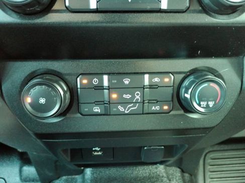 Used 2020 Ford F250 XL w/ Power Equipment Group image 45