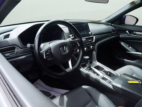 Used 2019 Honda Accord Sport image 12
