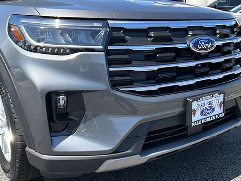 New 2026 Ford Explorer Active w/ Active Comfort Package RWD image 10