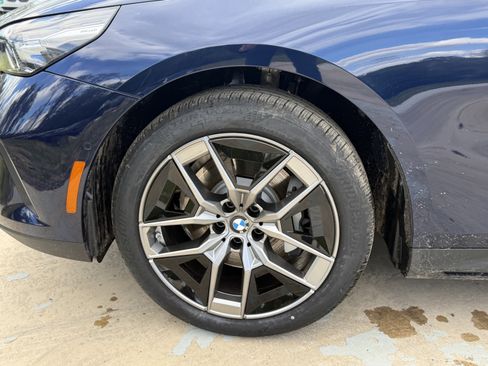 New 2026 BMW 530i xDrive w/ Premium Package AWD/4WD image 7