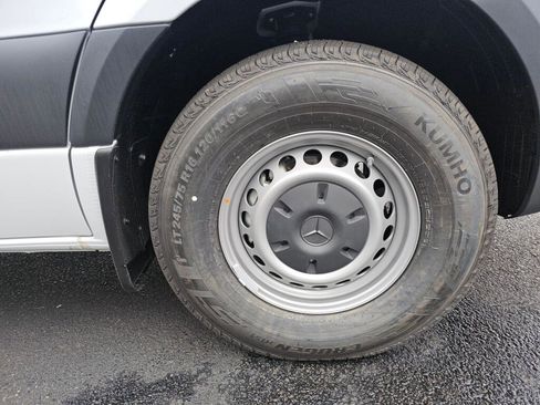 New 2025 Mercedes-Benz Sprinter 2500 image 18