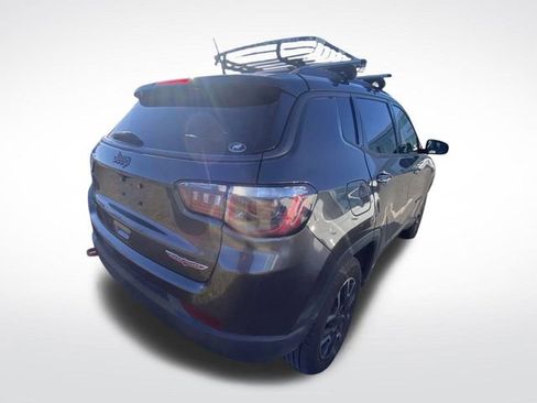 Used 2019 Jeep Compass Trailhawk image 10