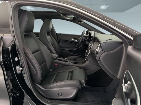 Used 2019 Mercedes-Benz CLA 250 image 22