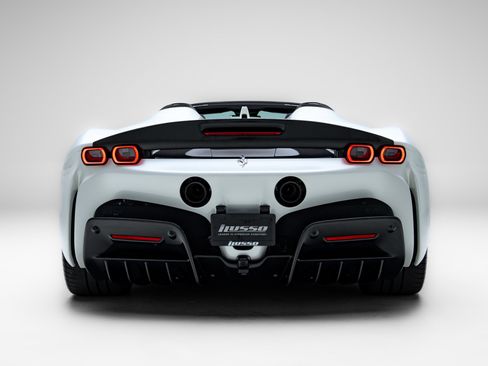 Used 2024 Ferrari SF90 Spider AWD/4WD image 5