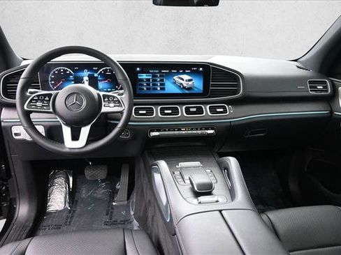 Used 2022 Mercedes-Benz GLS 450 4MATIC image 22